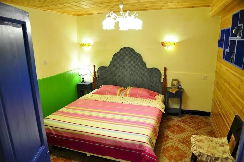 Gulangyu No.77 Garden Resort Villa