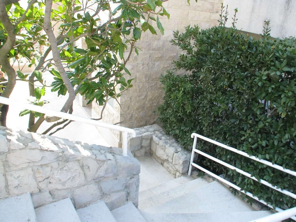Apartments Ivanac