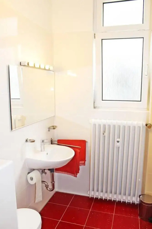 2bed Old Town Apt Sleeps 6 - Rooftop Terrace, Wifi