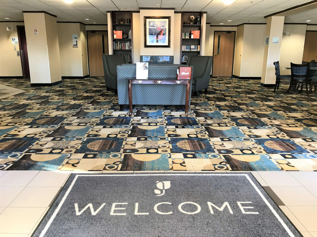 Country Inn & Suites by Radisson, Mt Pleasant-Racine West, WI