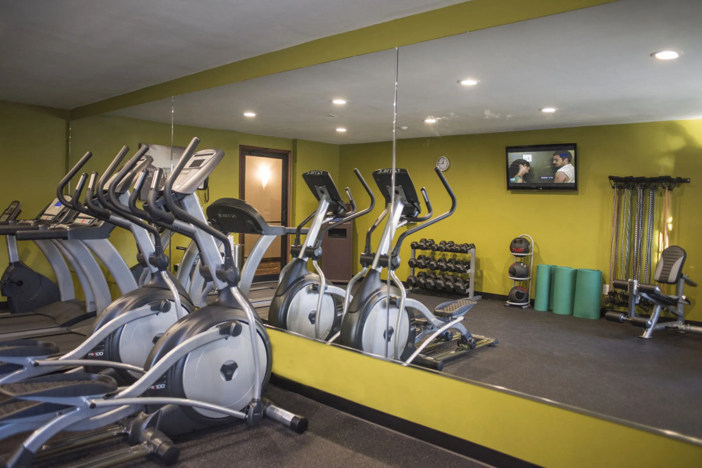 Best Western Ambassador Inn & Suites