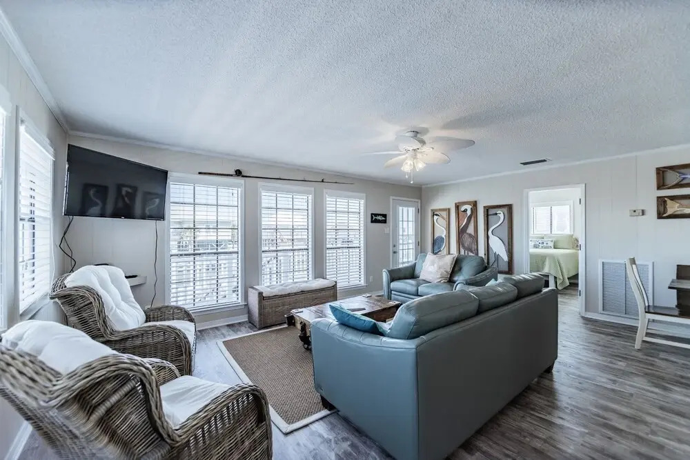 Sea Spot - Waterfront! Enjoy Dinner On The Deck And Naps In The Shaded Hammocks 3 Bedroom Home by RedAwning