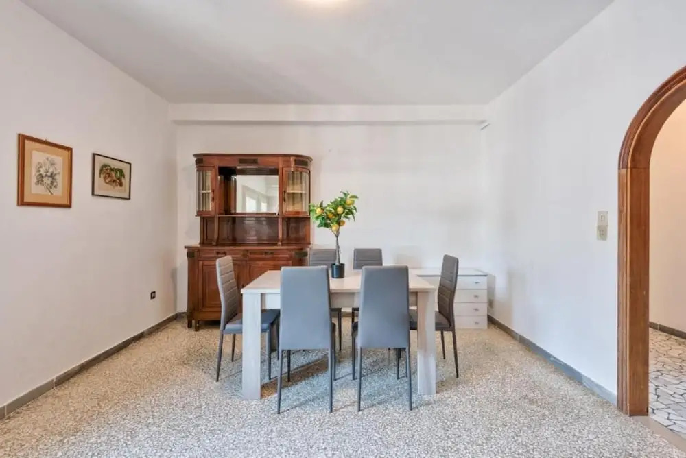Venice H&S APT Private Room With AC