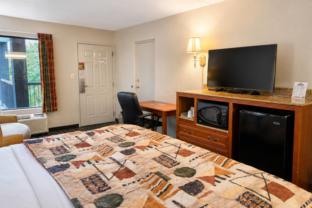 Days Inn by Wyndham Apple Valley Pigeon Forge/Sevierville