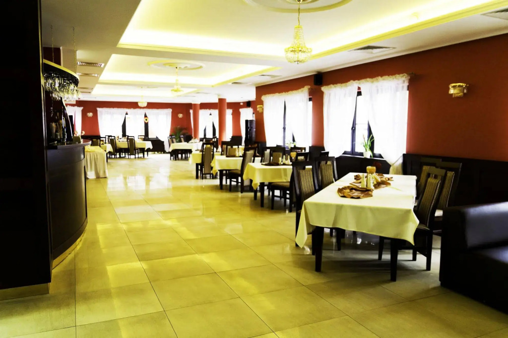 Karpacki & SPA - blisko wyciągu, Restauracja, Sala Zabaw, Bar 24h