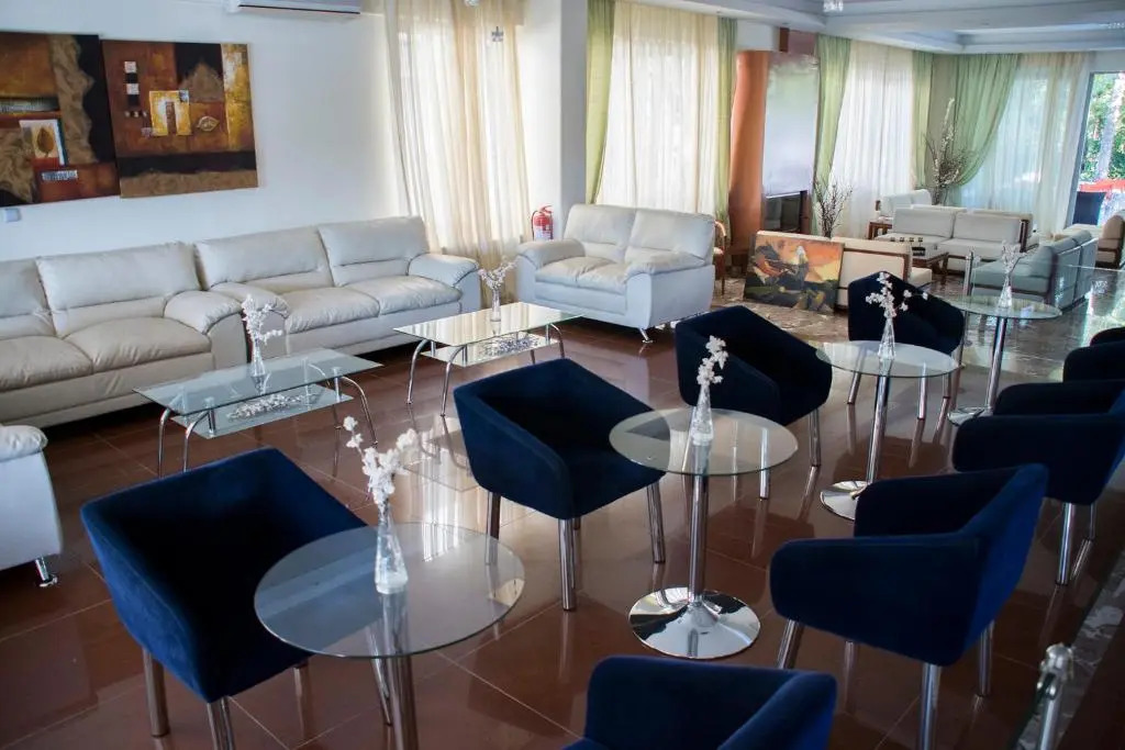 Hotel Ena