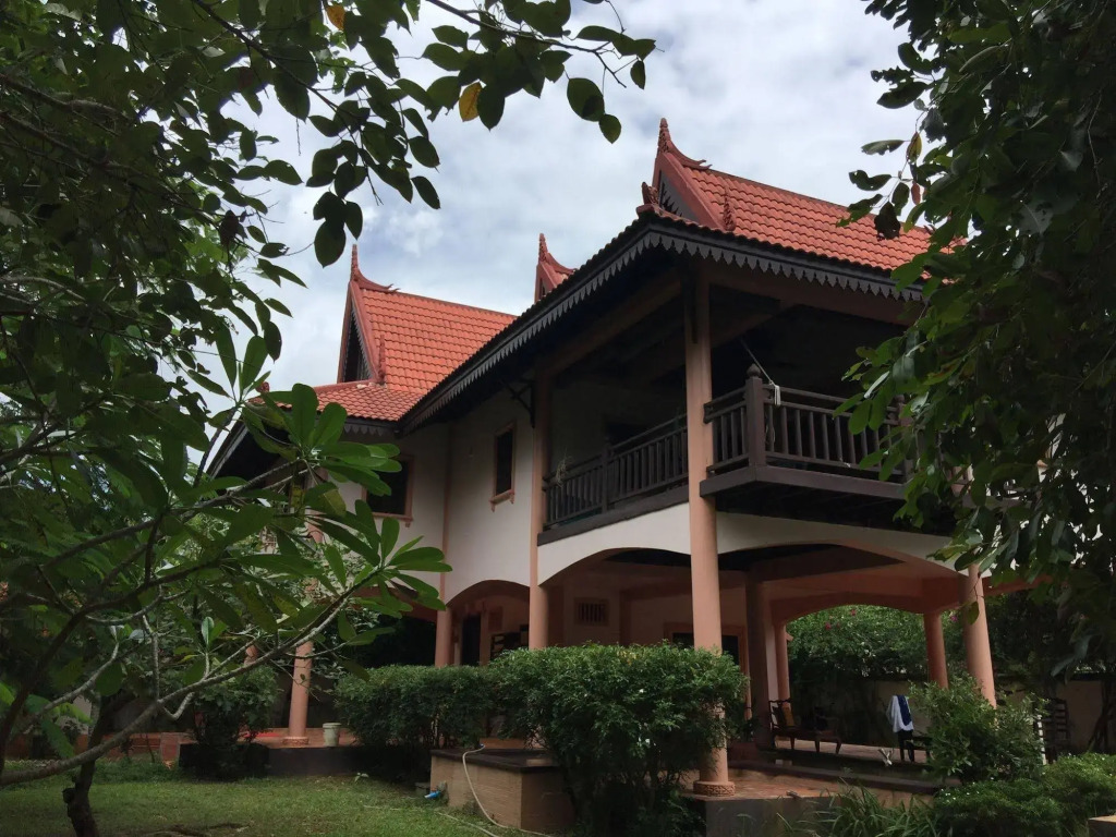 Relax Resort Angkor Villa
