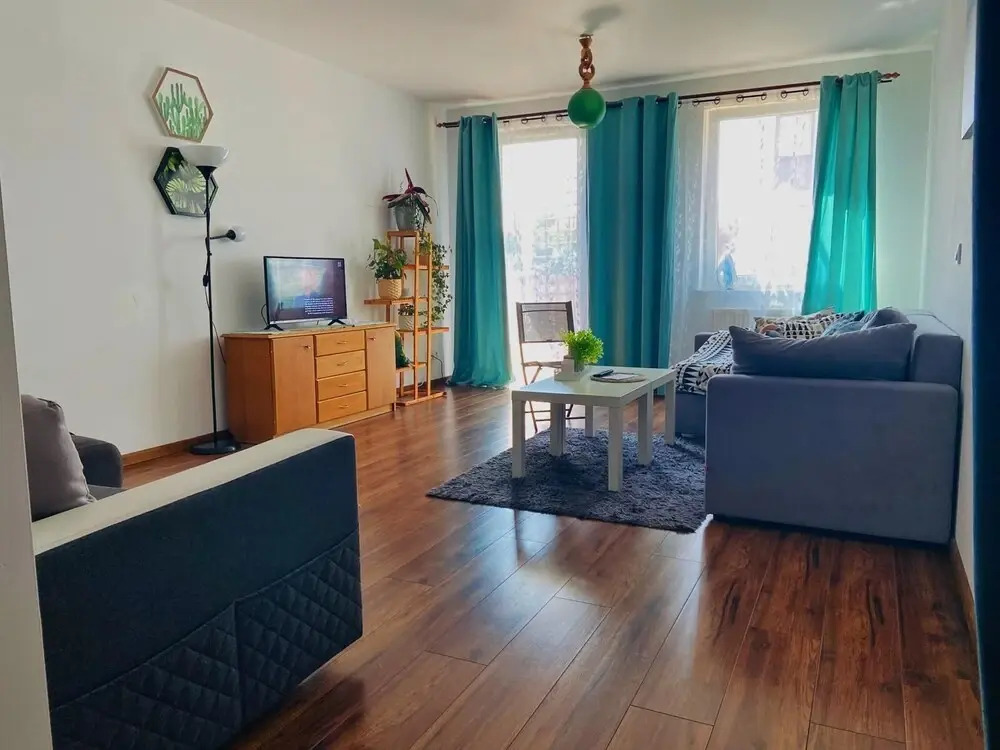 Near Train Station Apartment