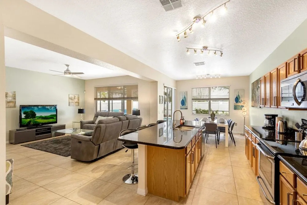 Family Villa in Orlando Near Disney with Private Pool and Game Room