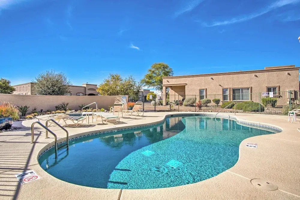 55+ Community w/ Pool & Spa: Green Valley Retreat