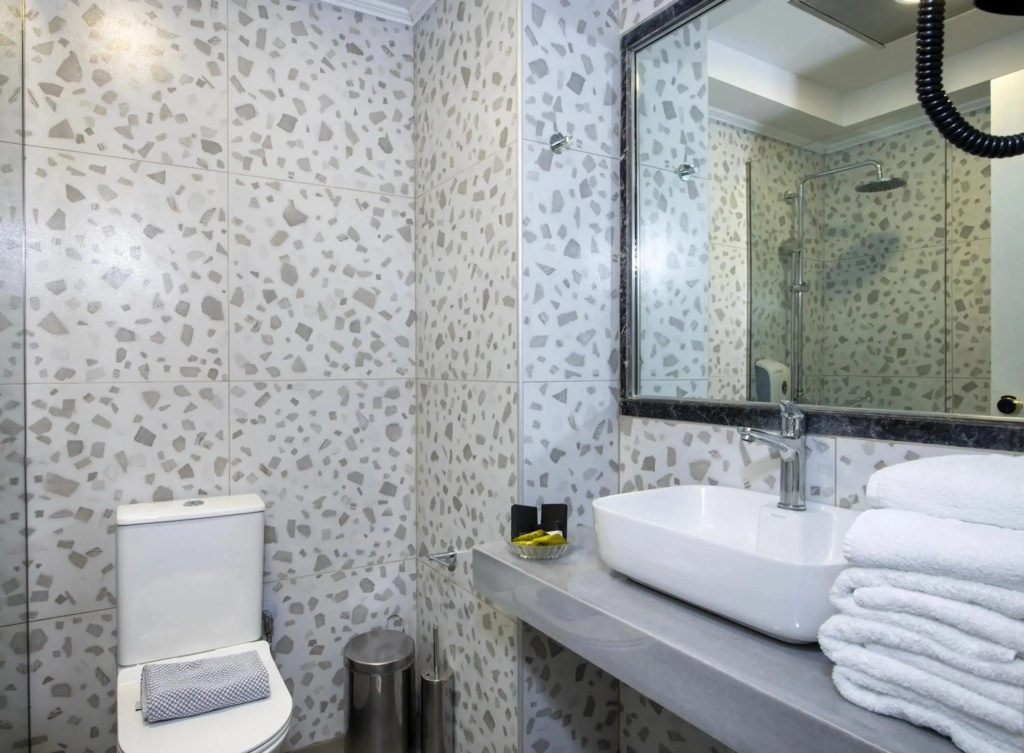 Selini Suites & Waterpark