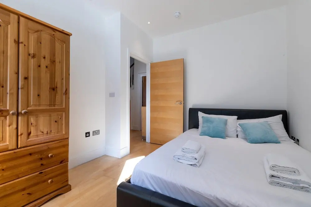5 Bedroom House in South London