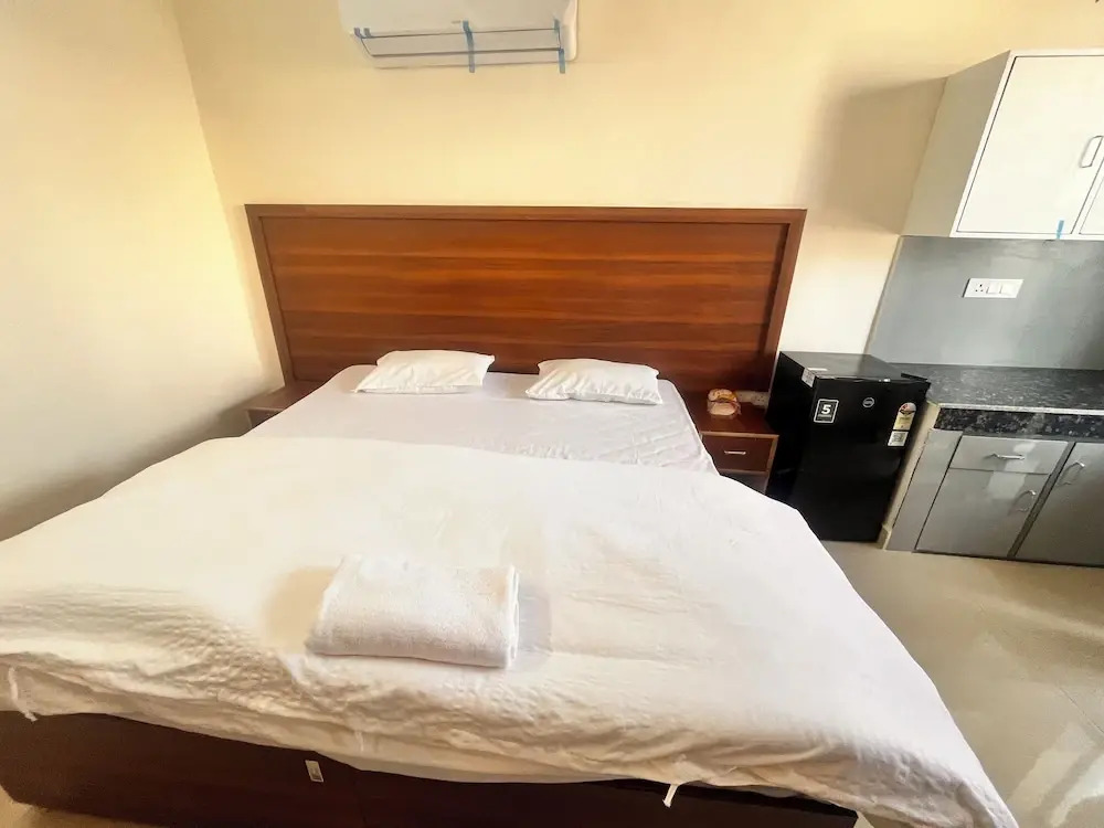 Apna Homes Stay and Hotel I Gurugram