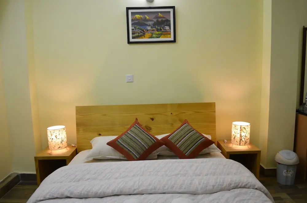 Tanani Newa Home - Makalu