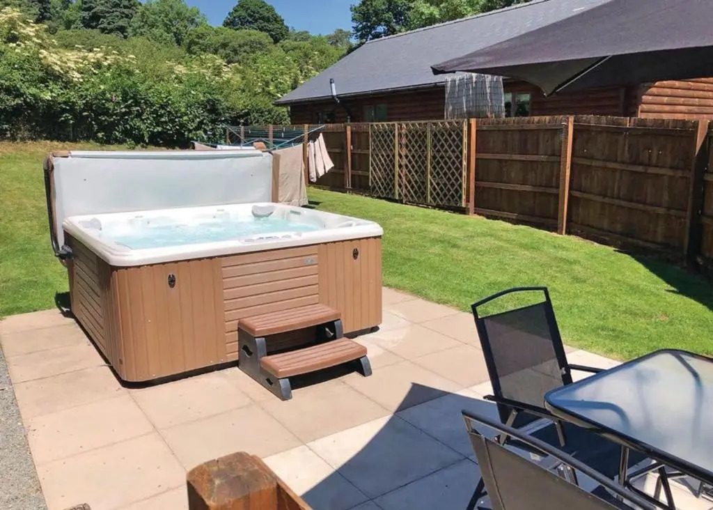 Heartsease Lodges