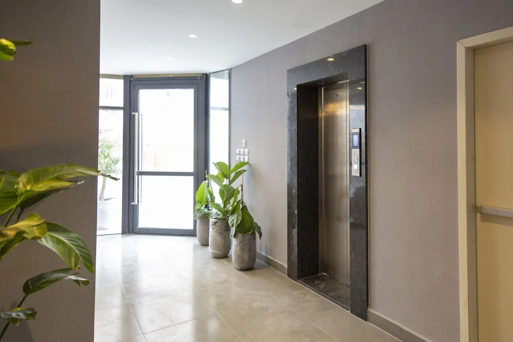 Liv Weibdeh Hotel Suites
