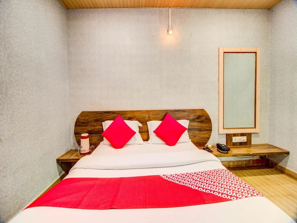 Oyo 24302 Blue Park Nature Resort