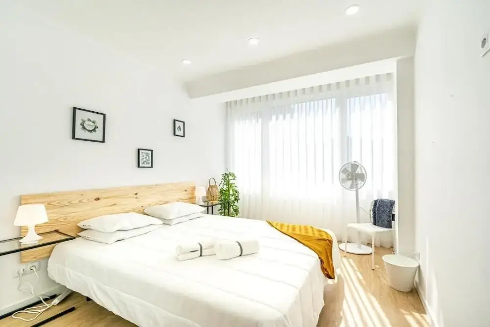 Two bedroom apartments close to train station by Lisbon with Sintra