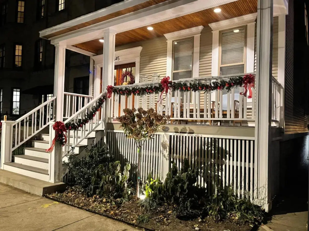 Stylish 2-bedroom Flat in Lincoln Park