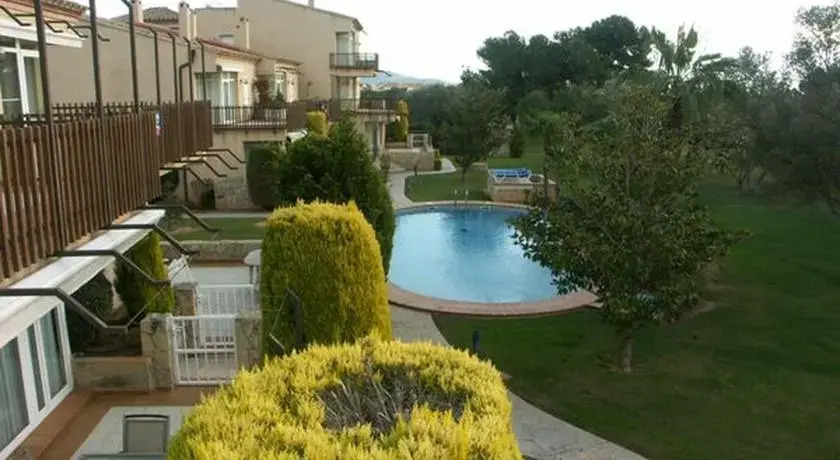 Montero I by Golfinc