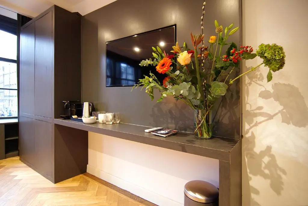 The Canal Bridge Suites
