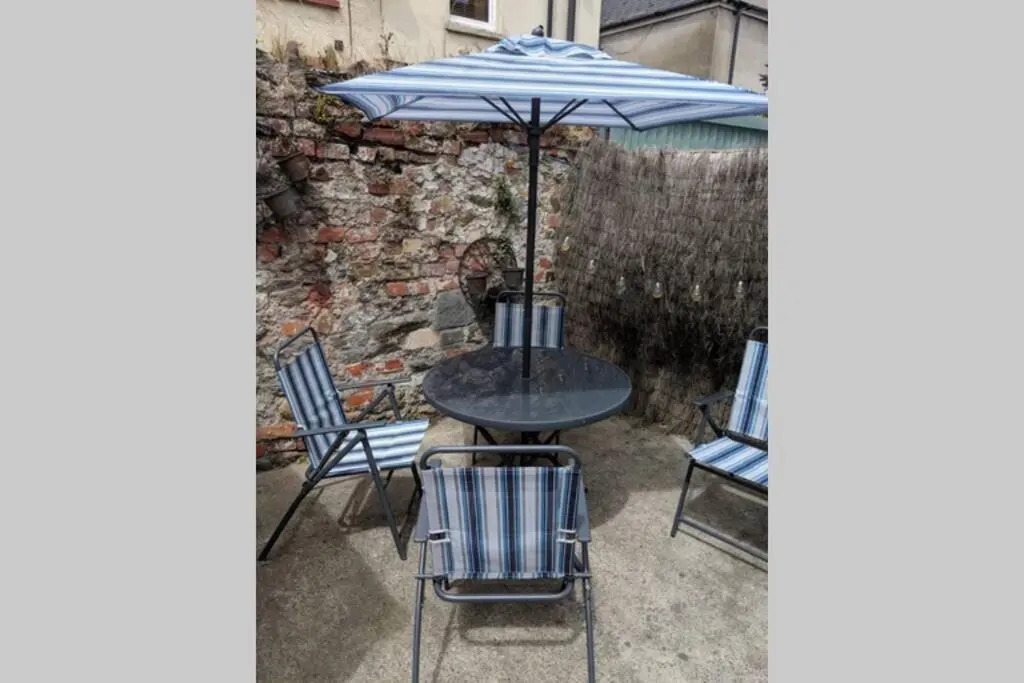The Bay Apartment - 10 Mins from WMC