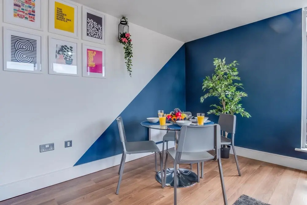 Whole Apartment, Comfortable And Stylish, Liverpool City Centre, Sleeps 8!!