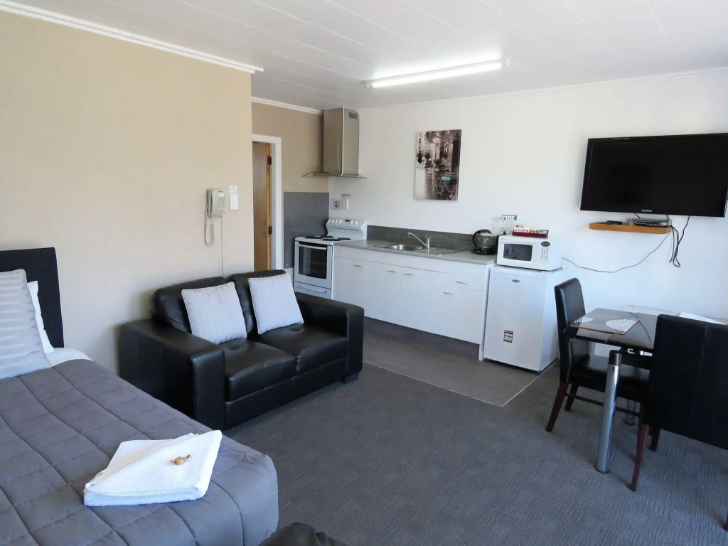 Yarrow Motel