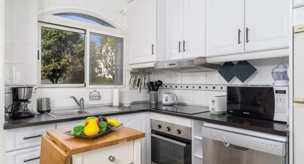 Apartment - 2 Bedrooms with Pool and WiFi - 107875