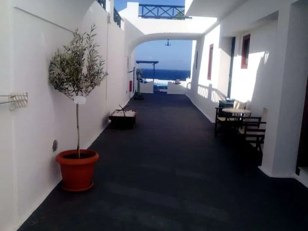 Vrachia Studios & Apartments