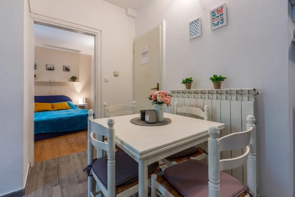 Apartments Kalla