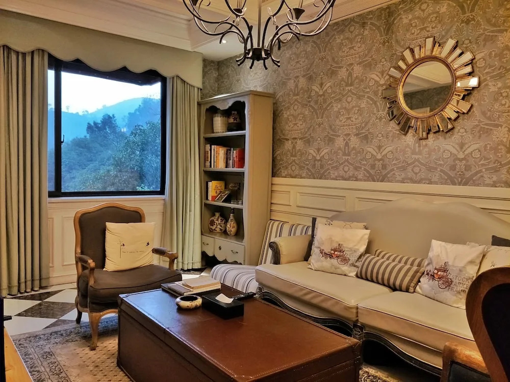 West Lake Reclusive Life Villa Yangmeiling Branch