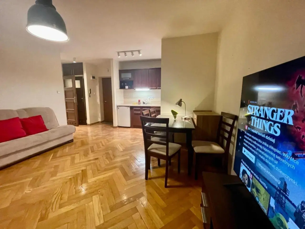 Raven Metro Fast Wifi 70’Tv Netflix Hbomax Appletv