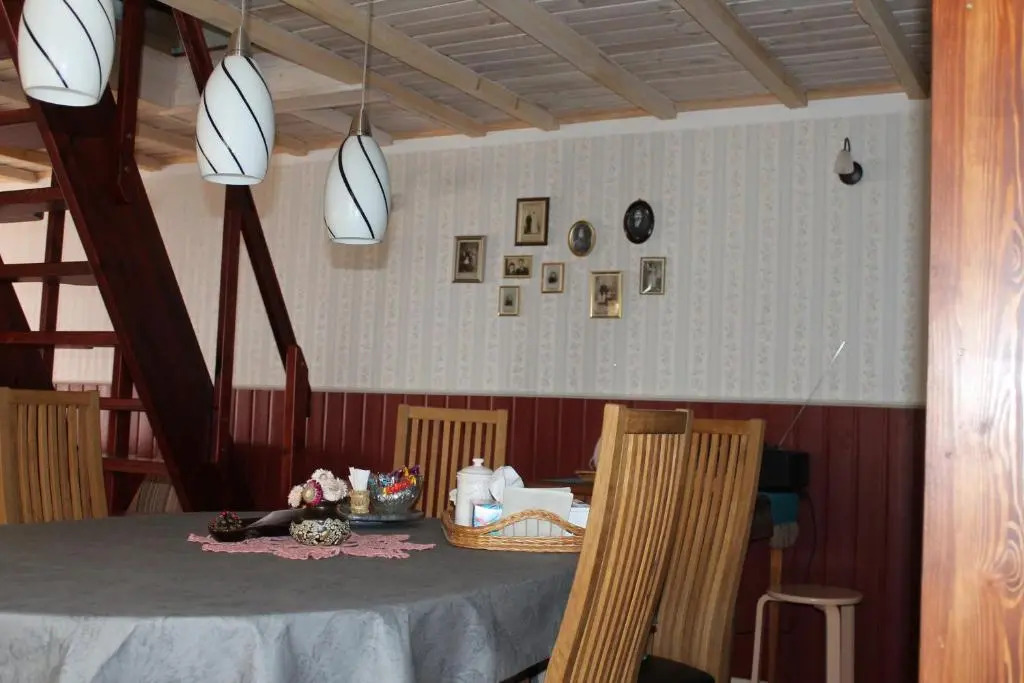 Posti Holiday Home