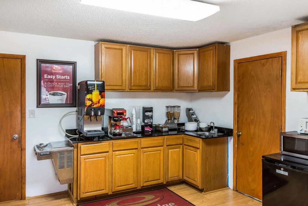 Econolodge inn & suites