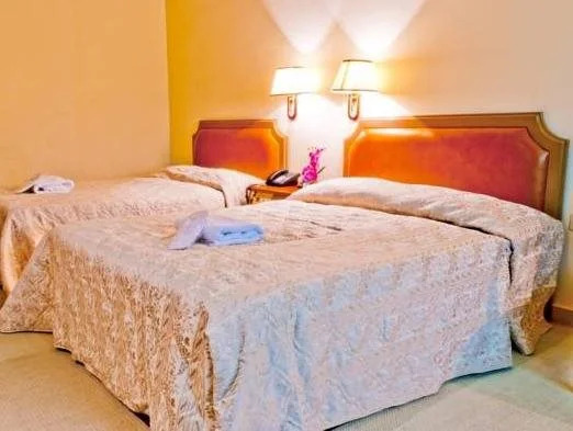 Savannah Hotel
