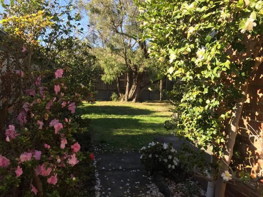 Unique & Spacious Home near Chadstone