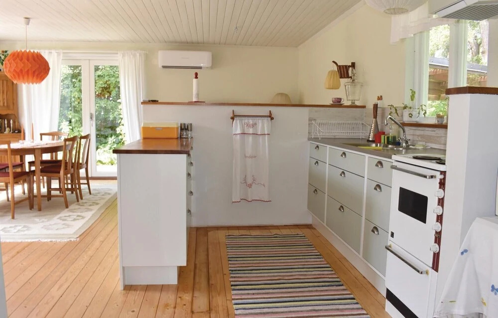 2 Bedroom Beautiful Home In Löderup