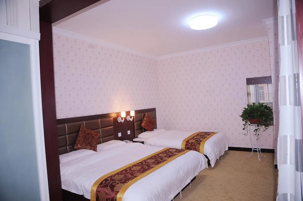 Yingbin Business Hotel