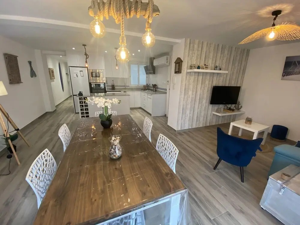 Sea View Apartment 50 Meters From the Beach