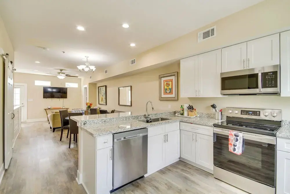 D'iberville Delight ~ 2 Mi From Beach & Casinos!