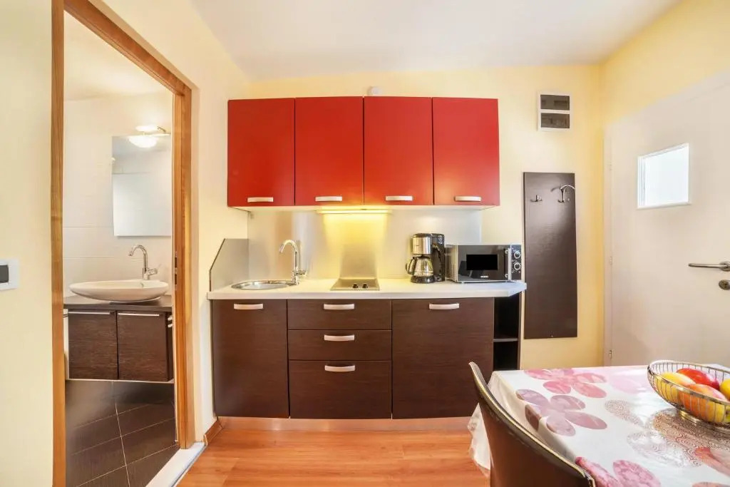 Camping Adler Bungalow 18