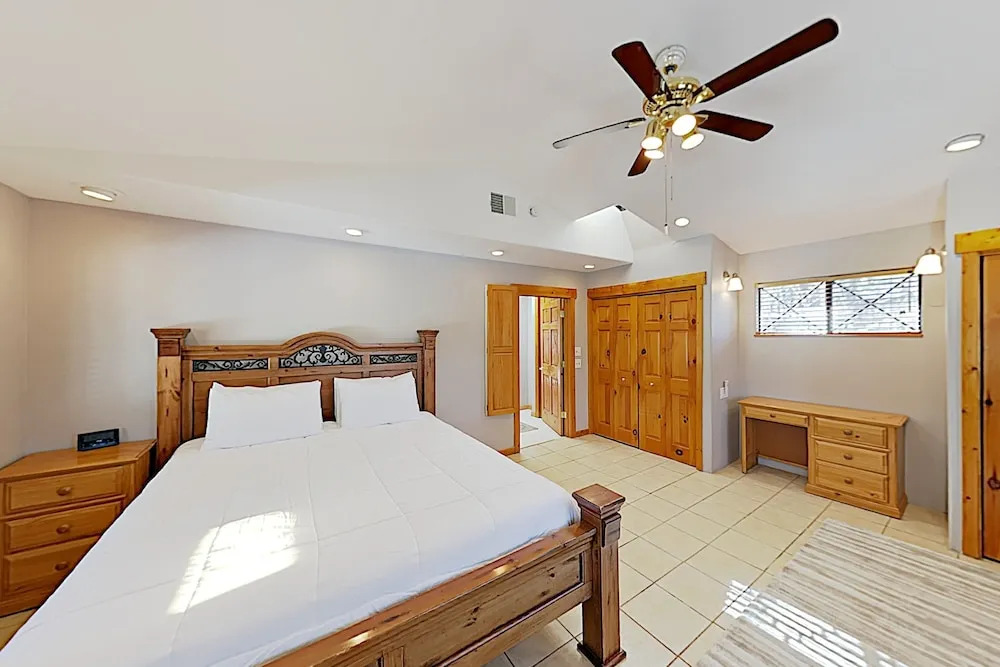 New Listing! Lake Getaway W/ Private Hot Tub 5 Bedroom Home