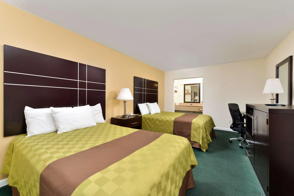 Americas Best Value Inn - Port Jefferson Station - Long Island -New York - 11776