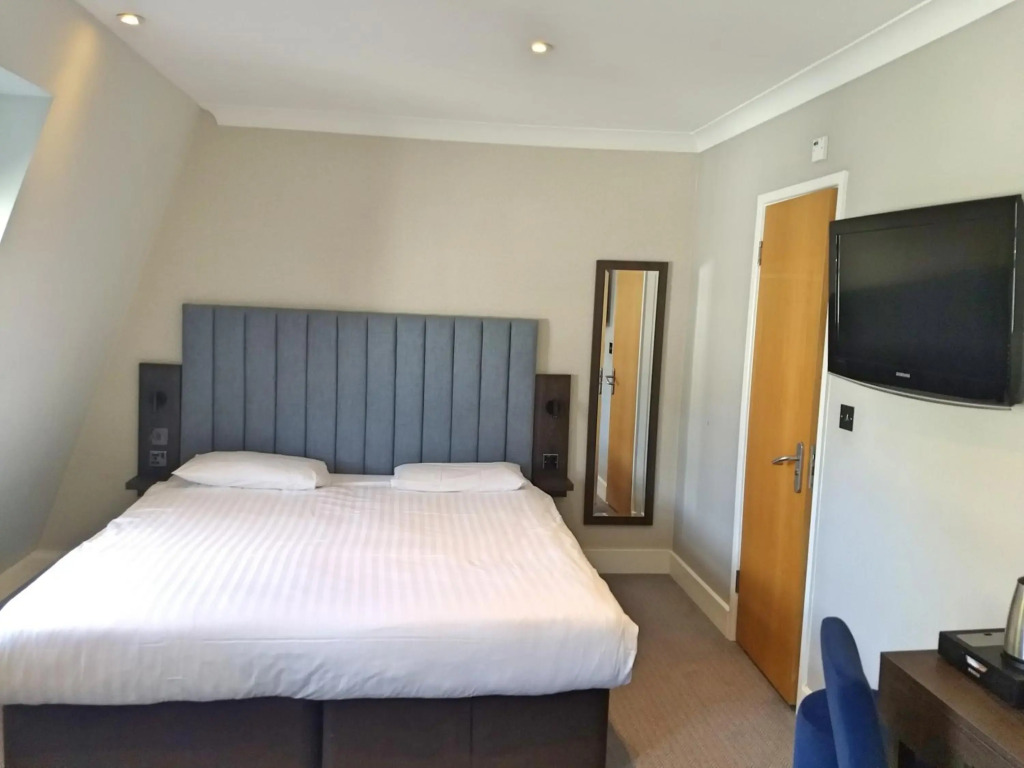 Garden Court Hotel