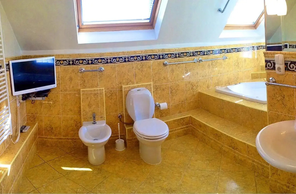 VILLA MARJAN - 3 bdr, 3 bath, parking