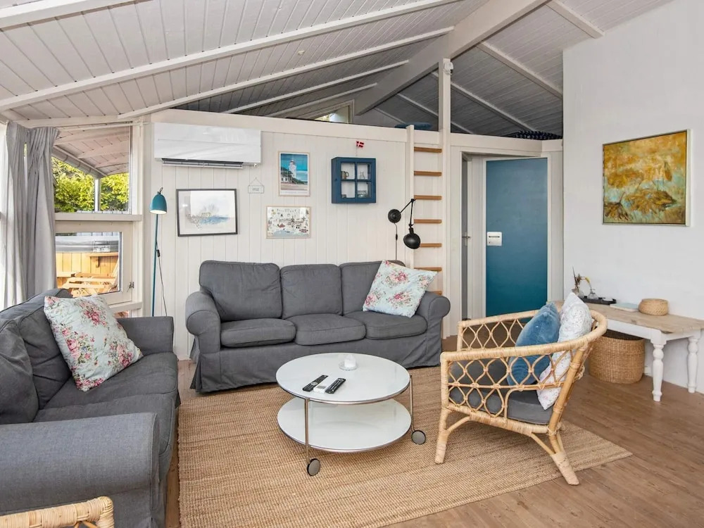 Cozy Holiday Home in Ebeltoft near Sea
