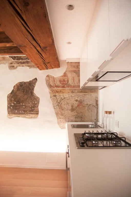Verona For Rent Affresco