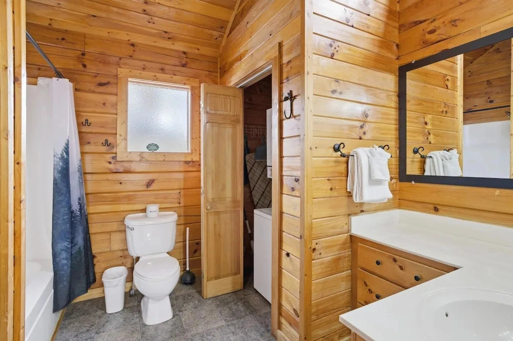 Smoky Grace 1 Bedroom Home