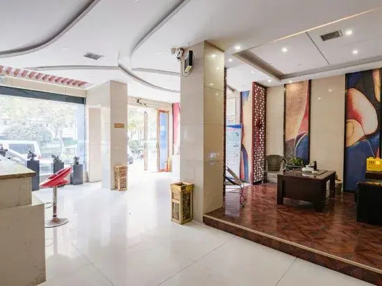 Zhoukou Erqi Express Hotel